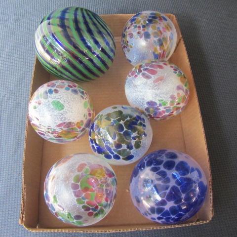 lot 15 image: Fancy Glass Blown Ornaments