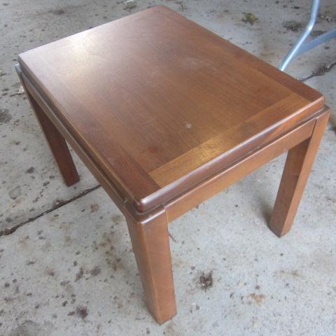 lot 153 image: Occasional Table