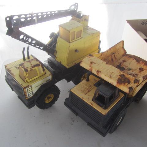 lot 165 image: Tonka Dump & Crane