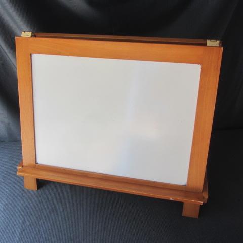lot 168 image: Table Easel