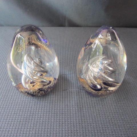 lot 172 image: Glass Paperweights