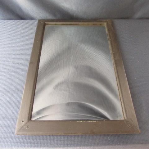 lot 178 image: Antique Shaving Mirror
