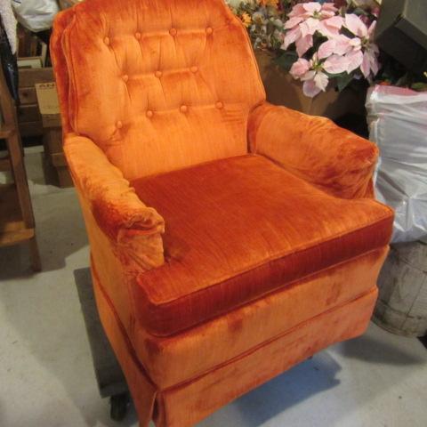 lot 48 image: Retro Swivel Rocker