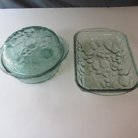 lot 70 image: Casserole & Baking Dish