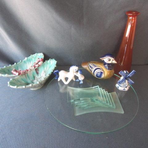 lot 72 image: Glass Pedestal, Russian, Delft