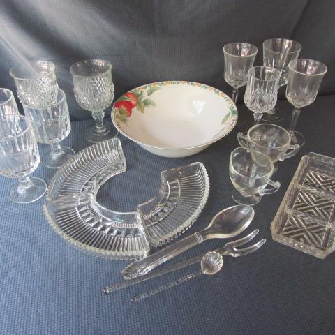 lot 76 image: Fruit Bowl, Stemware, Glass Utensils