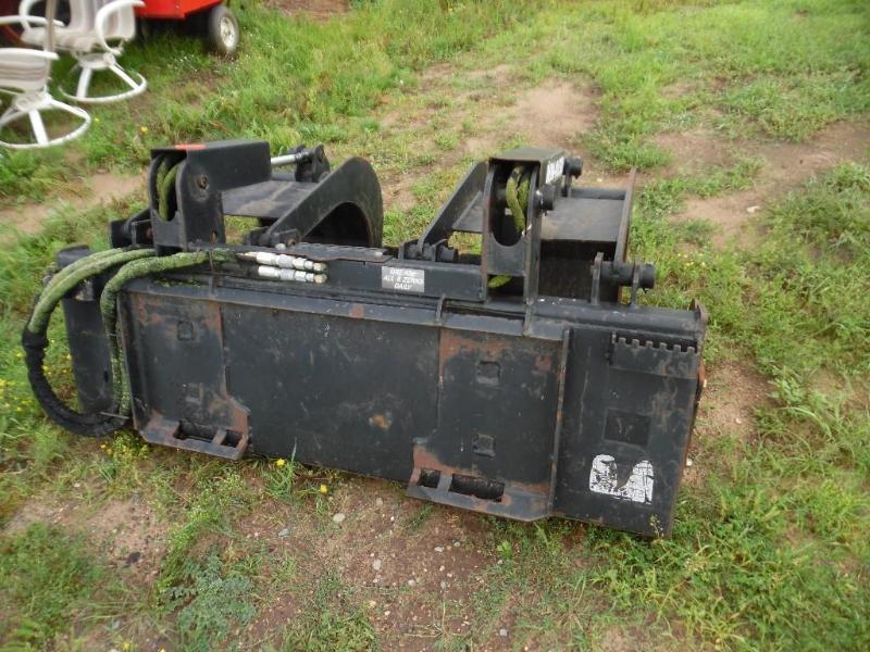 lot 5 image: Demo dozer grapple