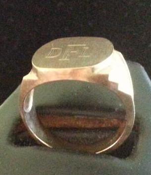 lot 106A image: 14 k Gold ring, heavy...