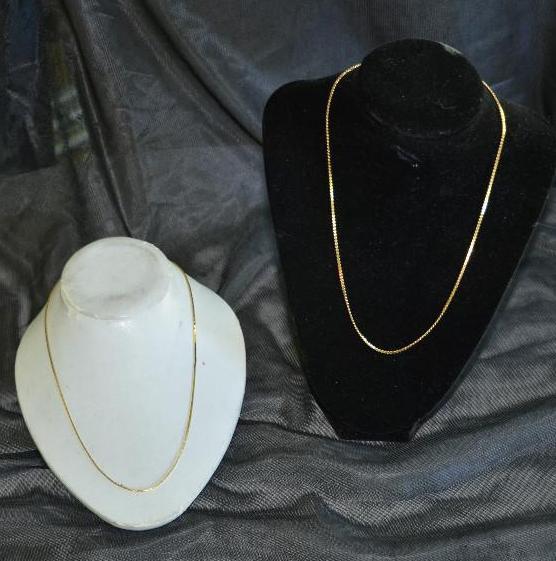 lot 112 image: Two gold colored necklaces - not marked, we a...