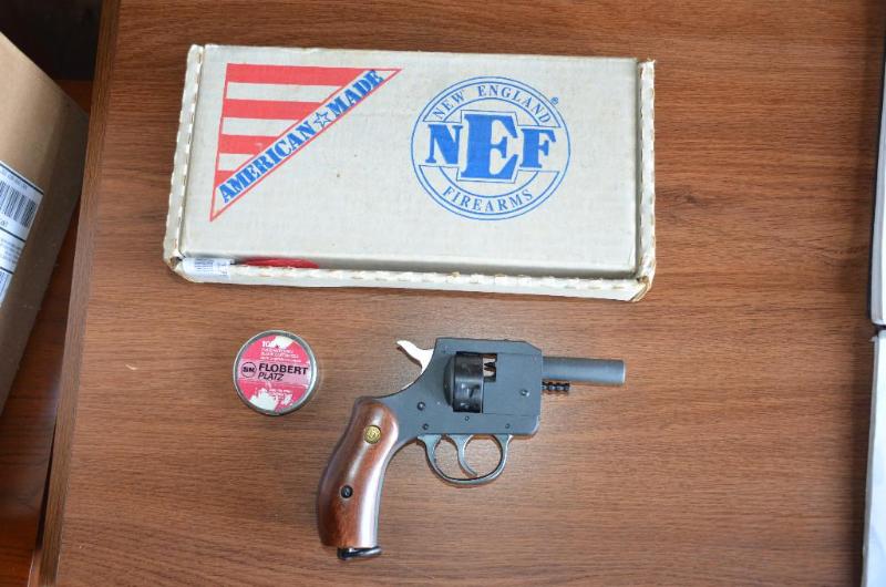 lot 179 image: 22 Caliber starting pistol, New England Firea...