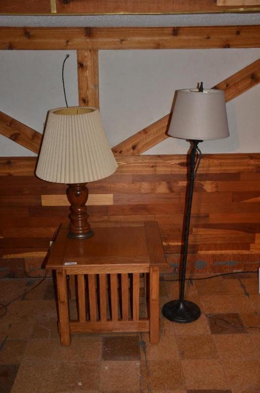 lot 247 image: Wood table 27x27x23", metal floor lamp 5...
