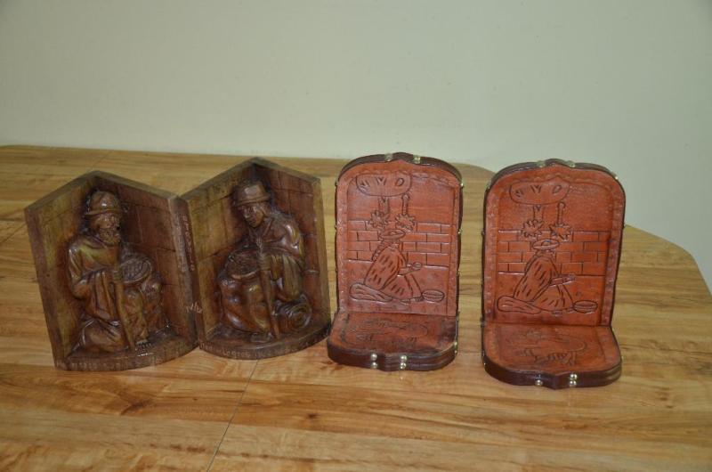 lot 103 image: Book ends hand crafted in Ecuador - one set i...