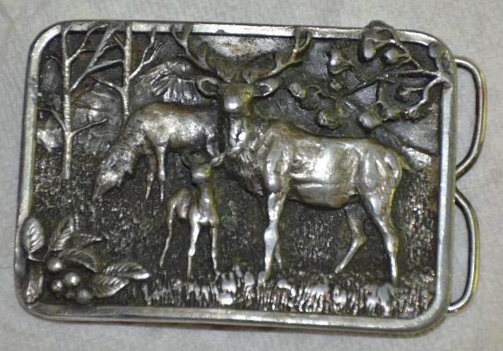 lot 106 image: Elk belt buckle by Siskiyuw Leather and Buckl...