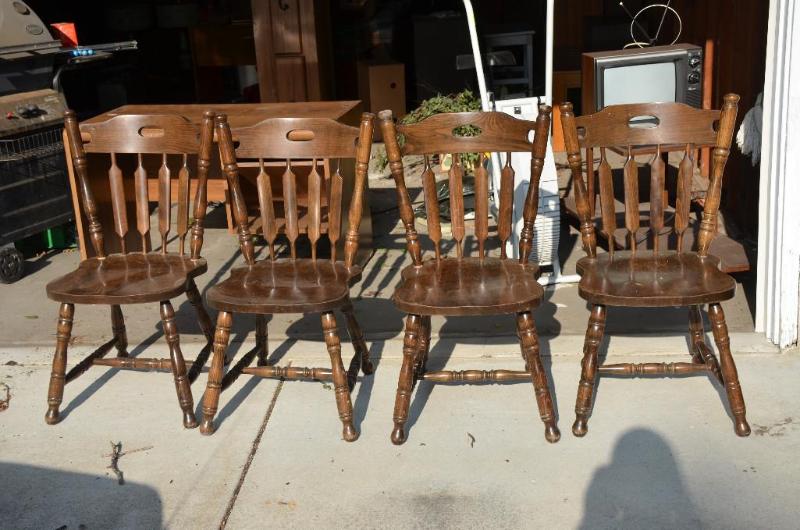 lot 119 image: 4 sturdy wood chairs...