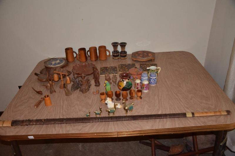 lot 158 image: Made in Ecuador - wood cups, ceramic salt &am...
