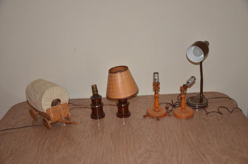lot 160 image: Made in Ecuador wood lamps - matching dark wo...
