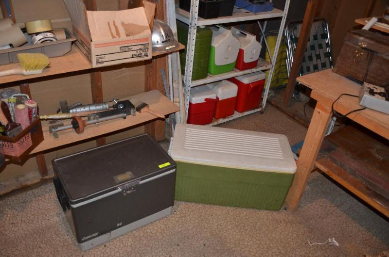 lot 170 image: Vintage Coleman 54 cooler , Playmate cooler, ...