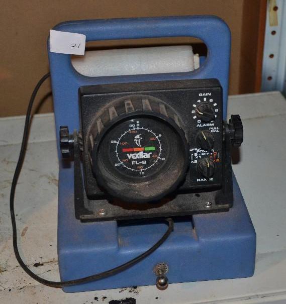 lot 21 image: Vexilar FL-8 fish finder  depth finder...