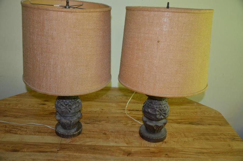 lot 26 image: Wood lamps made in Ecuador 26" tall, mat...