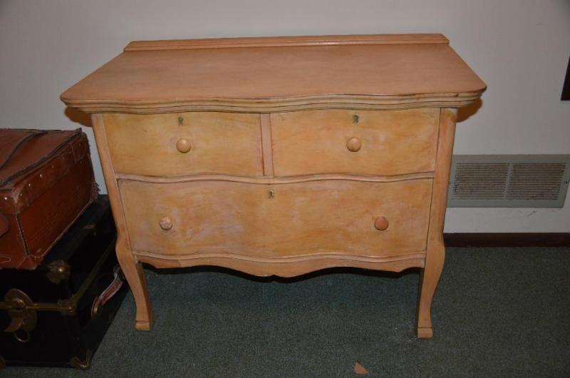 lot 28 image: Vintage wood dresser 20x36x28"...