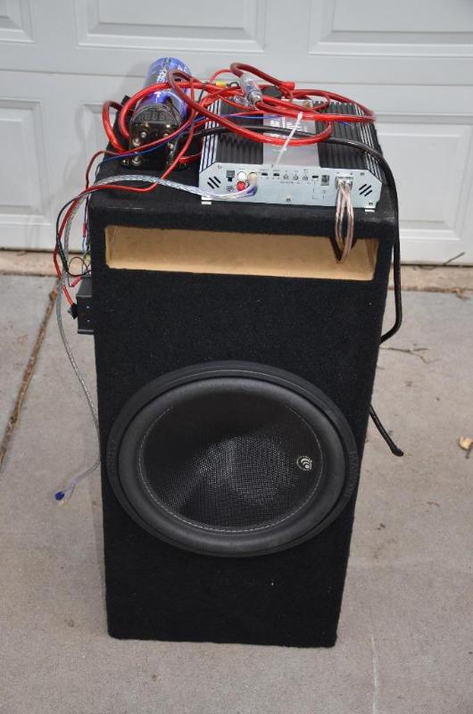 lot 2C image: Auto Sub woofer and amp complete set working....