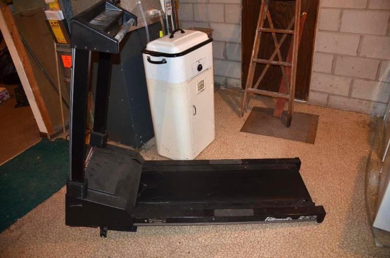 lot 99 image: Stair Master rubber mat 36x48" & Vit...