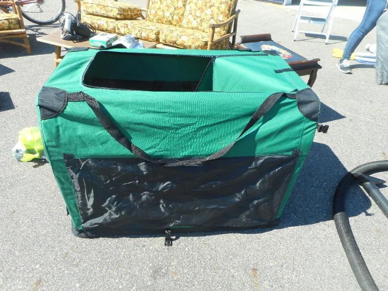 Folding dog kennel