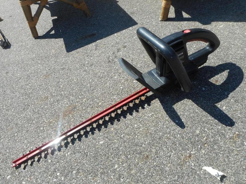 Hedge trimmer
