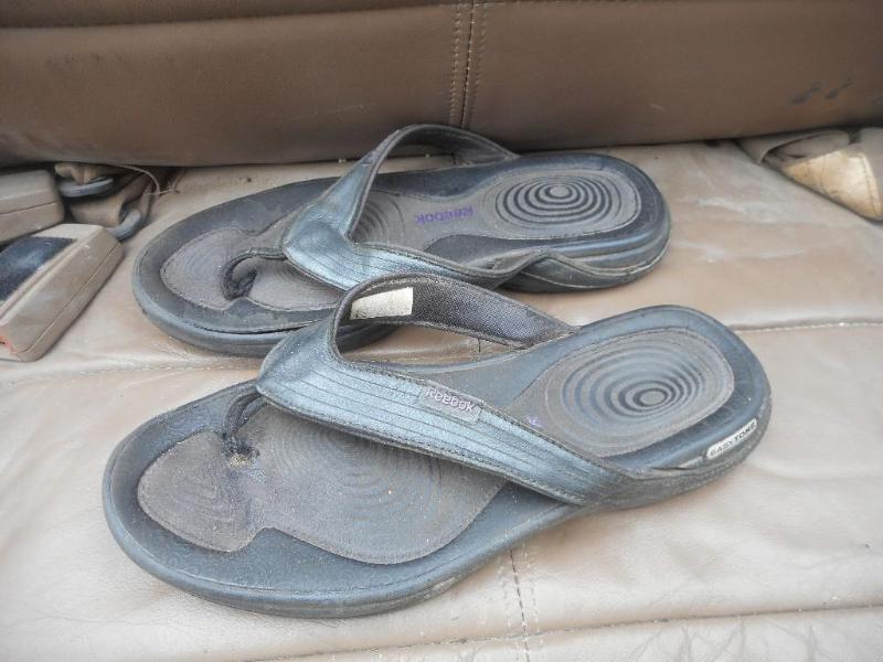lot 32 image: Reebok Tone Flip Flops