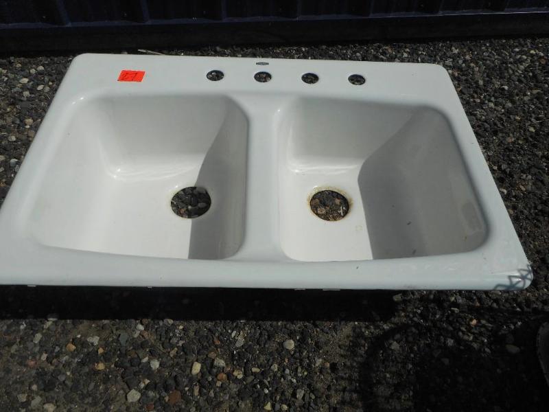 Double sink