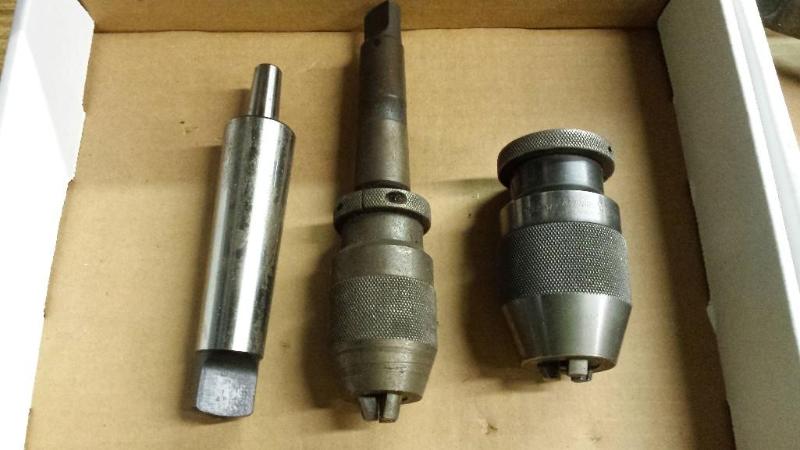 lot 20 image: (2) Albrecht Keyless Chucks, 132" to 1...