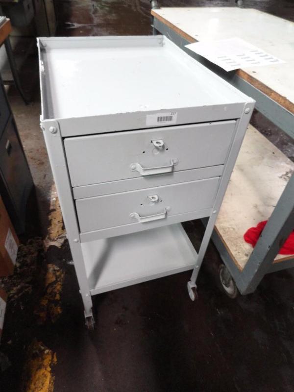 lot 217 image: Metal Rolling Cart with 2-drawers...