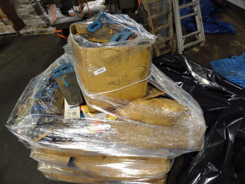 lot 278 image: Pallet Full of Hack Saws...