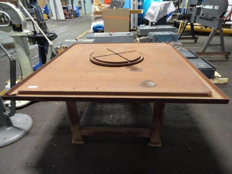 lot 279 image: Heavy Duty Steel Work Table, Welding Table, C...