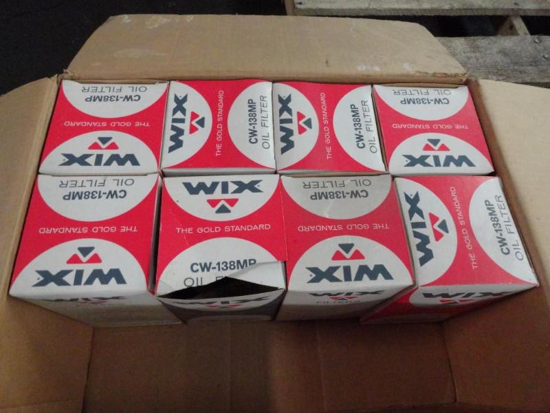 lot 286 image: (8) NEW WIX Oil Filters, CW-138MP...