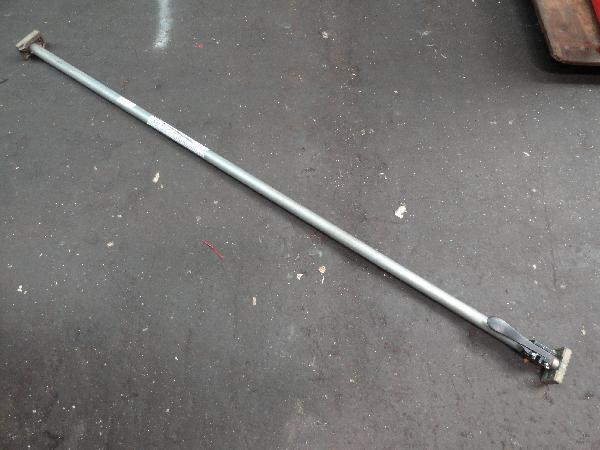 lot 347 image: Saf-T-Lok&nbspExpansion Bar, 89" to 105...