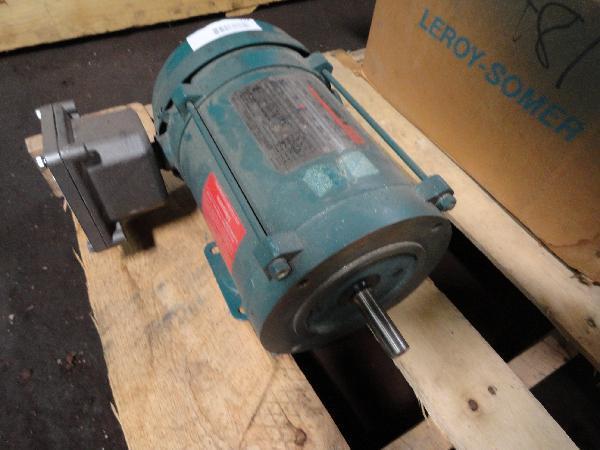 lot 352 image: Reliance Electric Motor, 12HP, 1725RPM, 230...