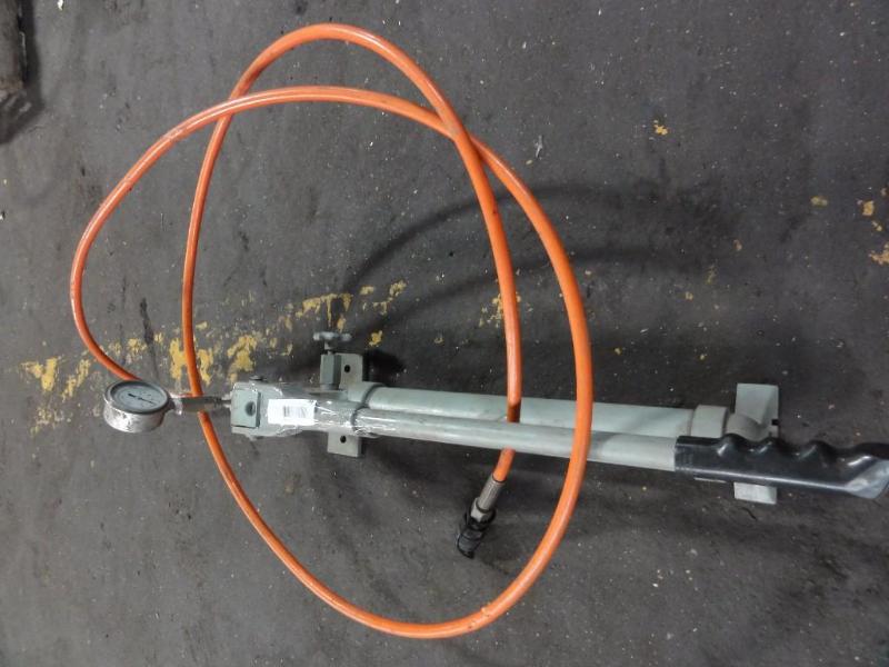lot 399 image: 23,000 PSI Hydraulic Hand Pump Unit...