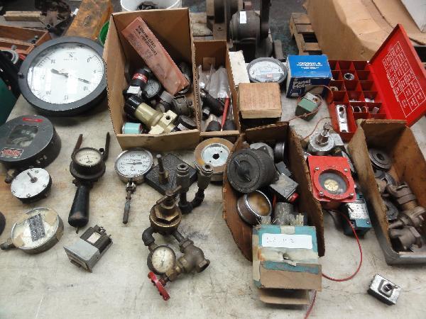 lot 412 image: Pneumatic Gages Misc...
