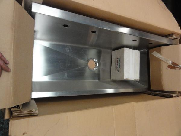 lot 413B image: Brand New Stainless Sink Approximately 21&quo...