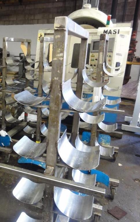 lot 454 image: Portable Stainless Steel Tube Handlers Measur...