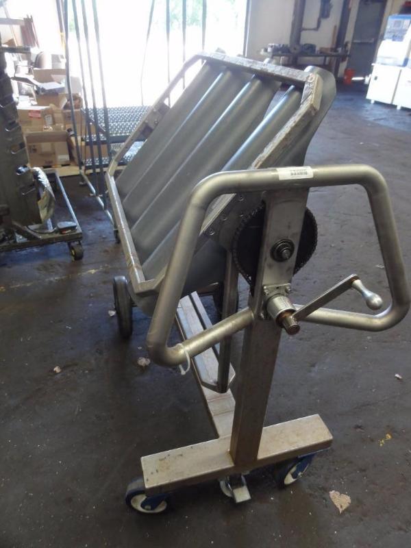 lot 460 image: Portable Stainless Steel Tube Cart WChain Dr...