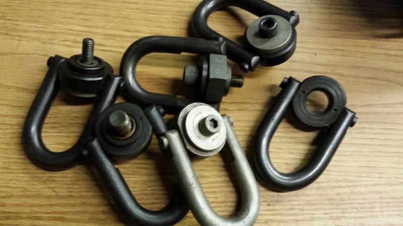 lot 48 image: (6) 2,500 Lb Clevis...