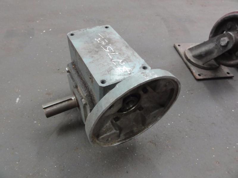 lot 481 image: Gear Drive Box...