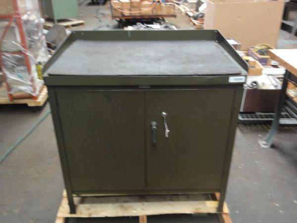 lot 5 image: Lyon Work Station wLockable Cabinet Features...