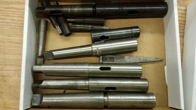lot 89 image: Assorted Morse Taper Collets and adapters, MT...