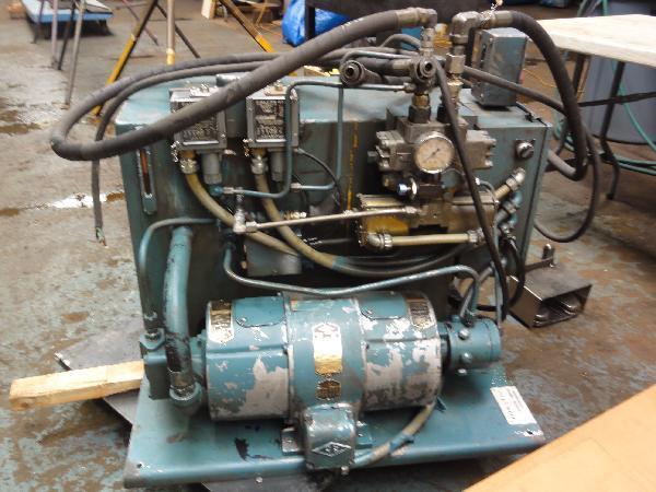 lot 9A image: W.A. Whitney Mfg Hydraulic Pump Unit, Model 7...