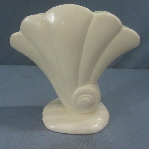 Red Wing Fan Vase