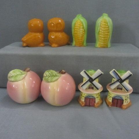 Windmill, Apples, Corn Shakers