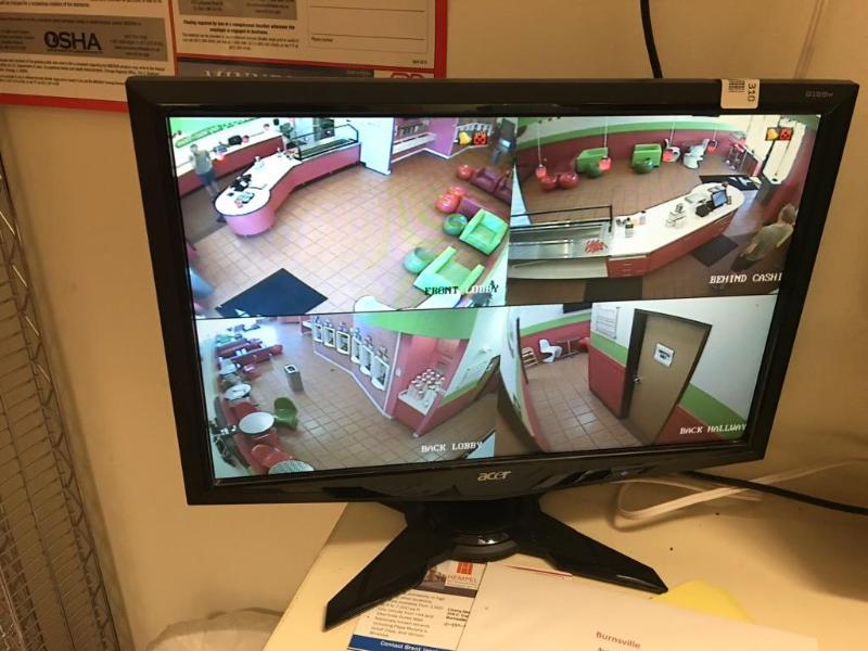 lot 310 image: Acer LCD Security monitor model G195w ...